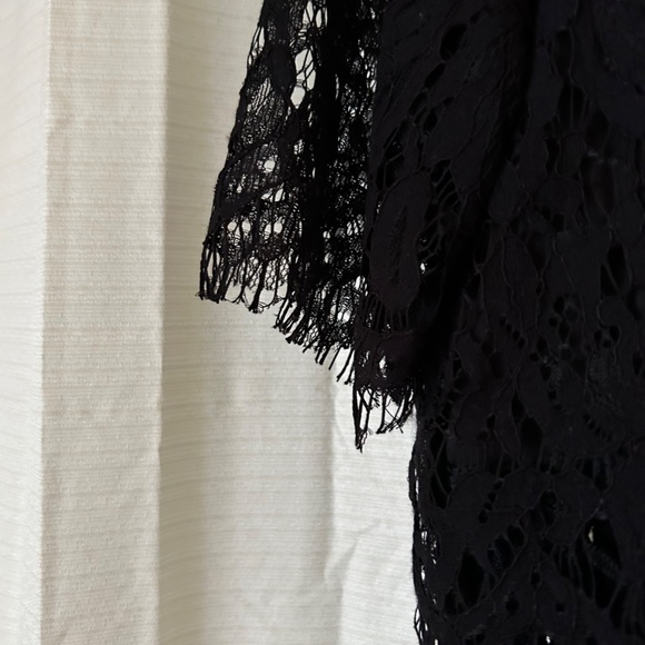 Romeo & Juliet Couture Lace Layered Fringe Short Sleeve Crop Top, Size S - Picture 7 of 16